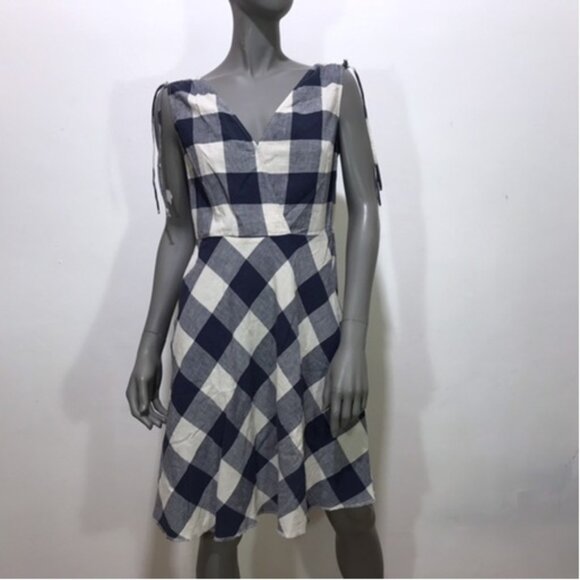 Zara dress - Picture 1 of 5